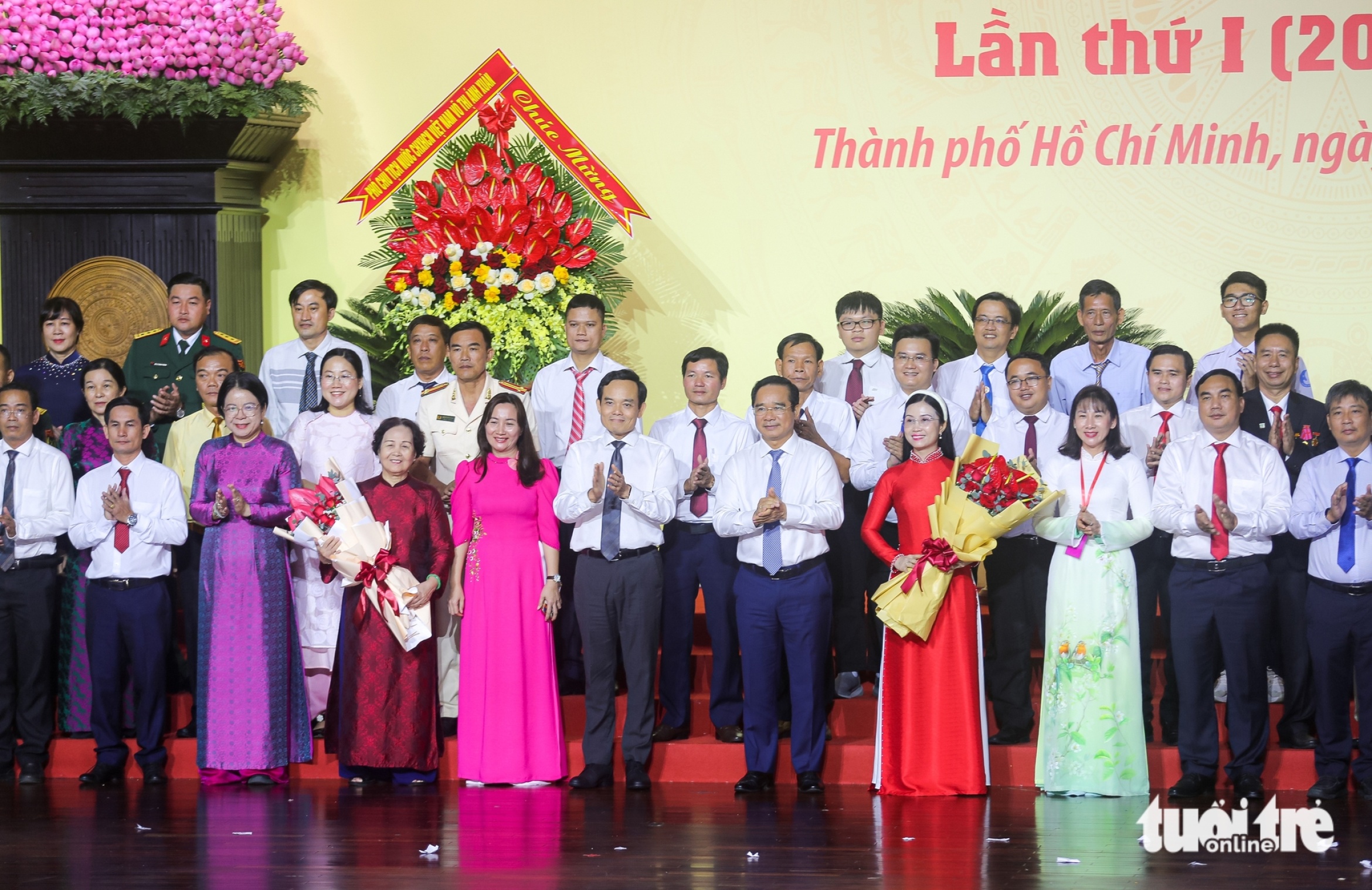 胡志明市主席阮文德:竞赛建设先锋城市,为人民幸福